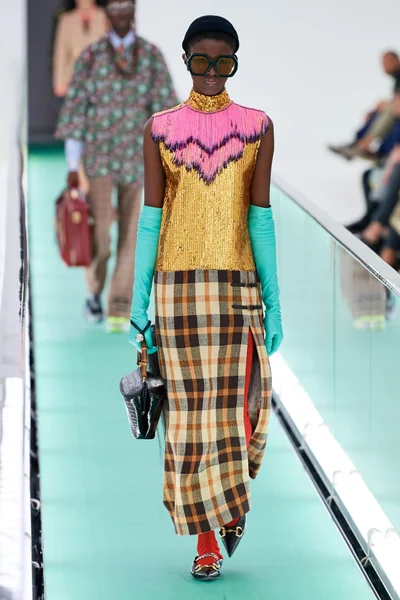 Look 23